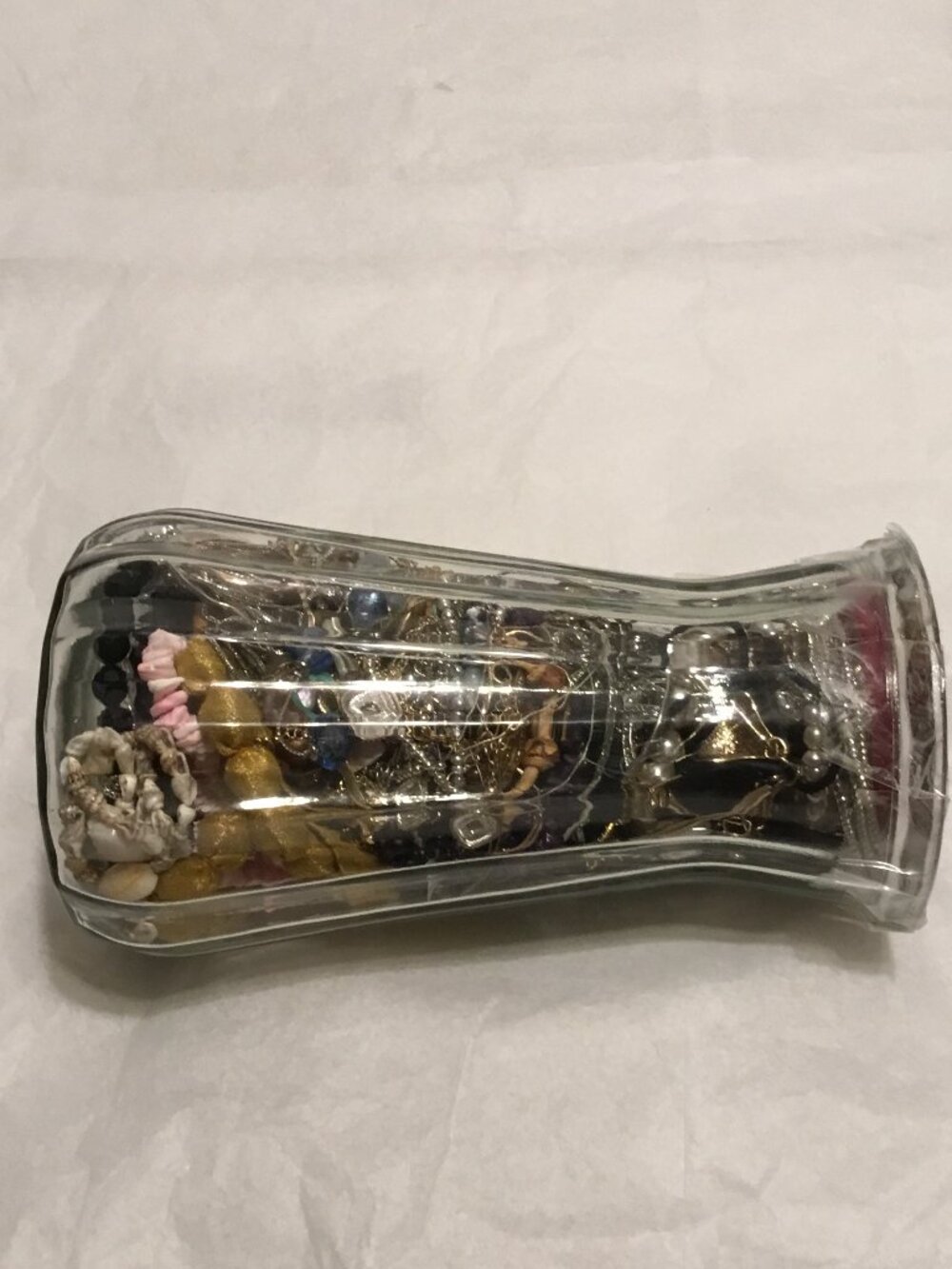 Large, heavy vase filled with good wearable jewelry - Picture 5 of 12